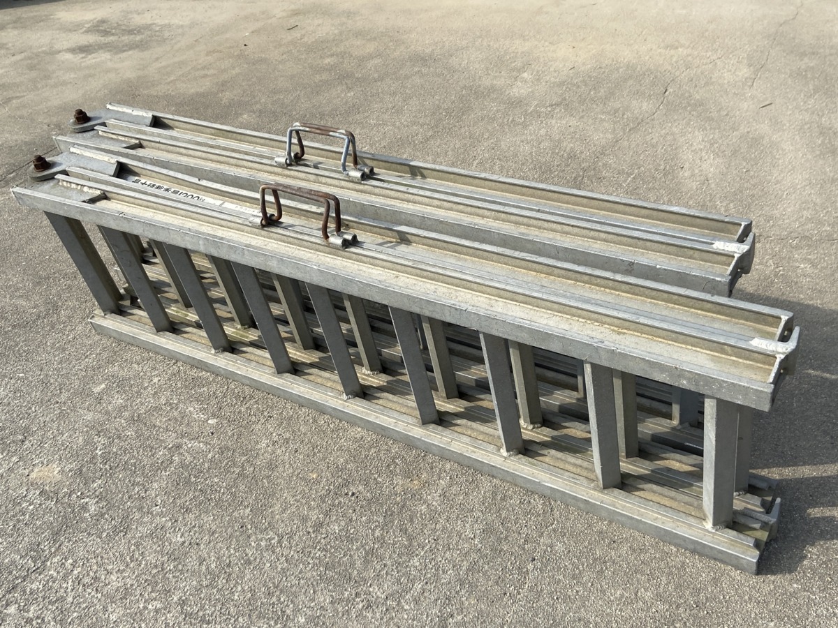 神戸製鋼所 トラコンメイト CN-1209A アルミブリッジ最大積載重量1200㎏ ラダーレール 折り畳み 歩み板